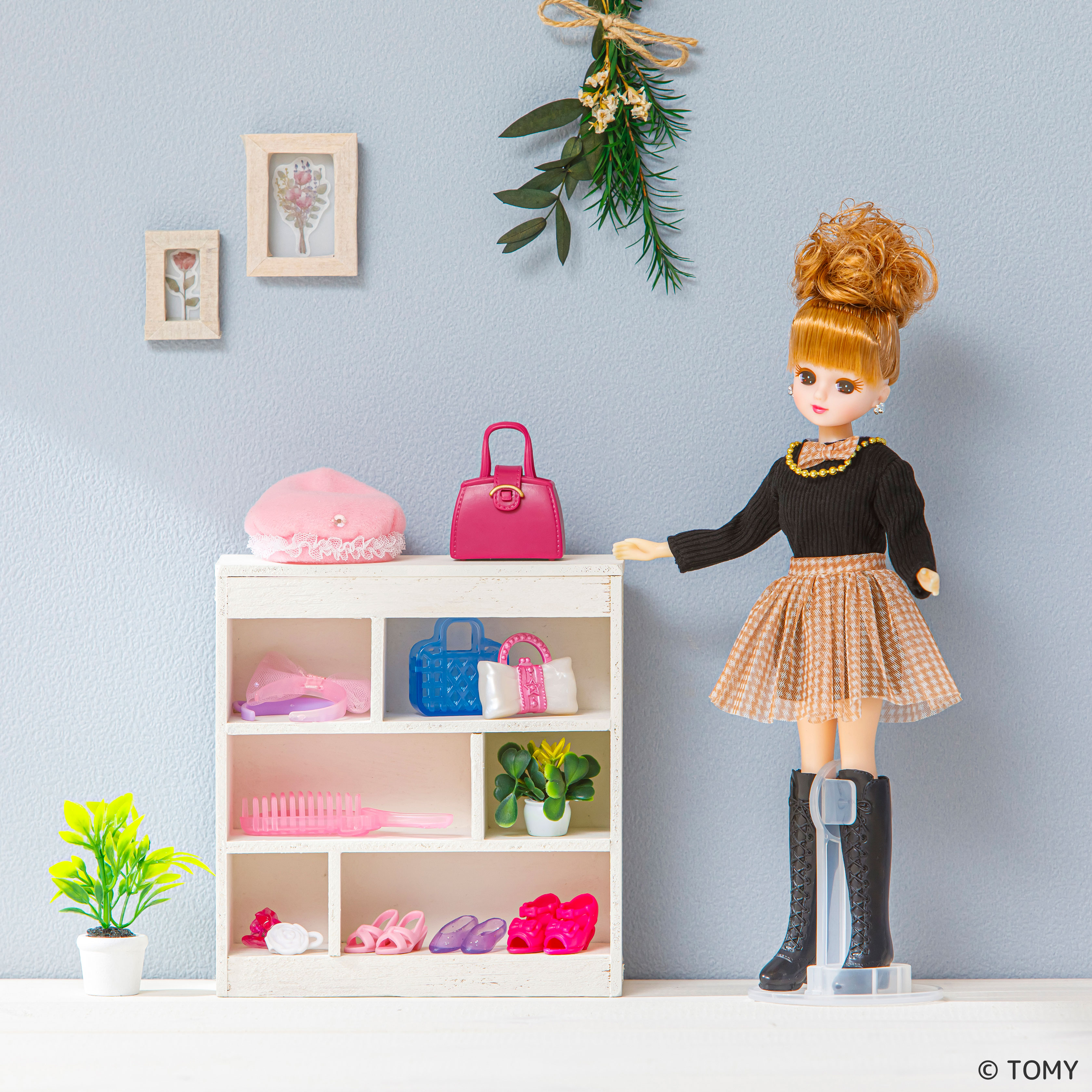 リカちゃんグッズを収納できるオリジナル家具作り