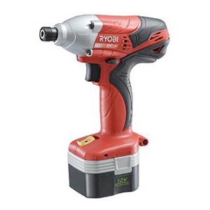 インパクトドライバー