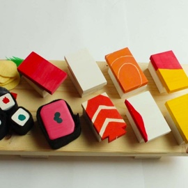 【おうち時間で簡単DIY】誰でも寿司職人になれる積み木を作ってみた